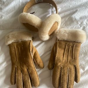 UGG GLOVE + Earmuff Set